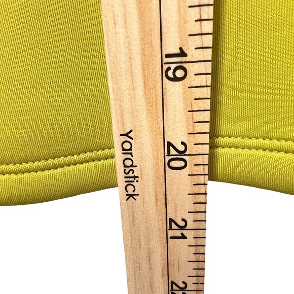 #A067  FT INC Lime Green Ruffle Top with Pearl Trim – Size XL (NWT) - Picture 6 of 7